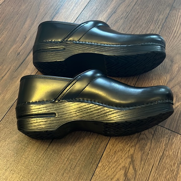 Dansko black clogs size 39 - Picture 9 of 13